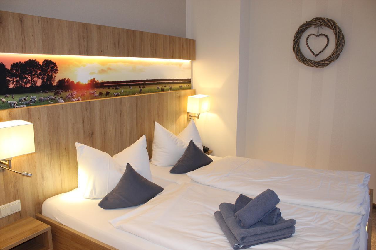Ferien- Und Wellnesshotel Waldfrieden Hitzacker Exterior photo